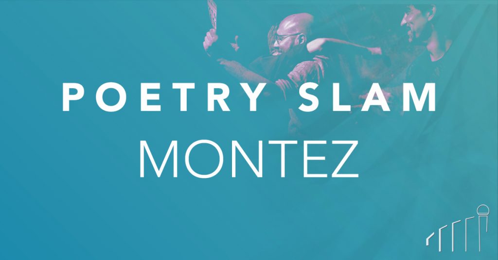 Poeten umarmen sich bei der Siegerehrung beim Poetry Slam Frankfurt.